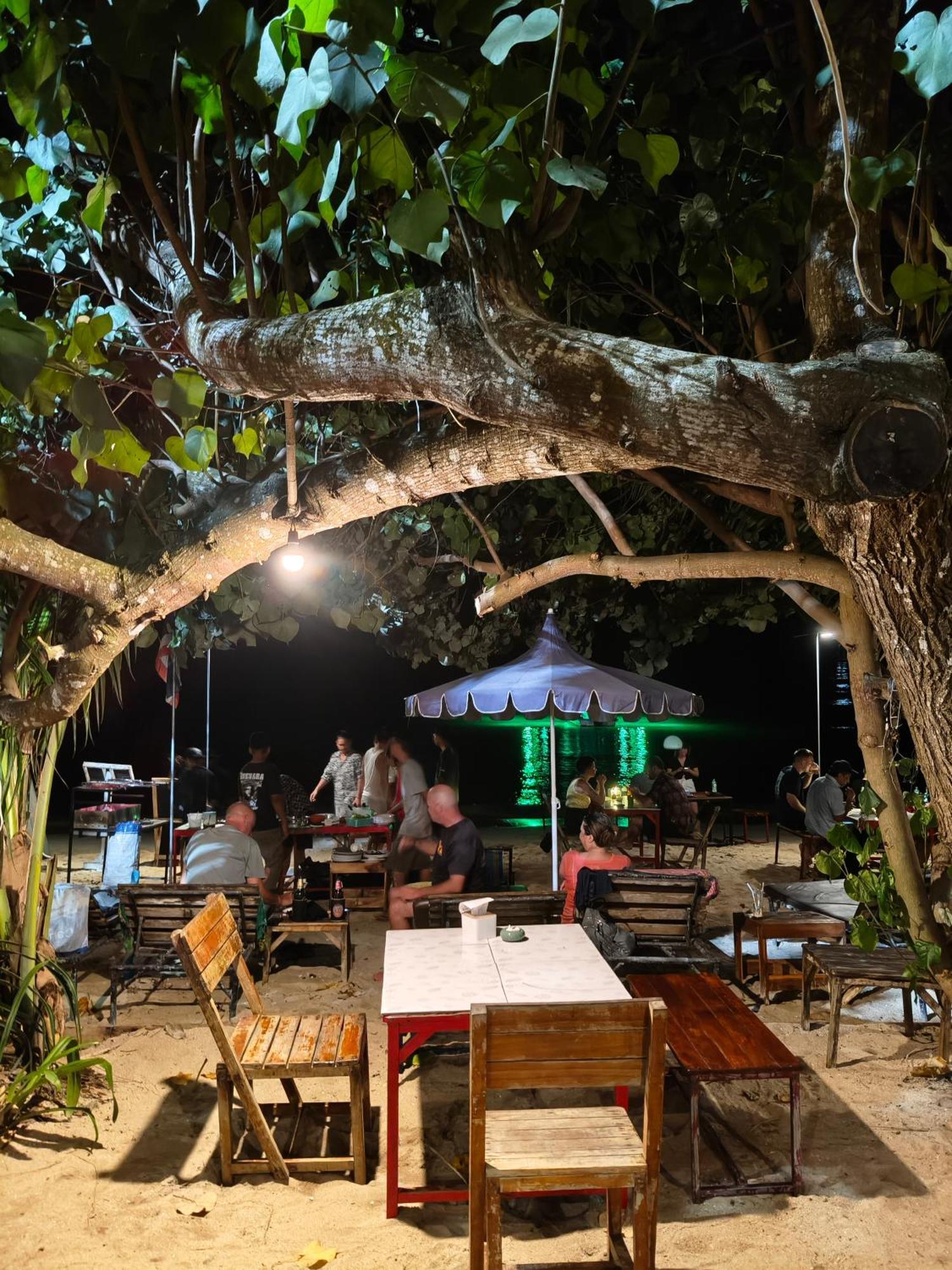Yuyu Golden Beach Koh Chang Esterno foto